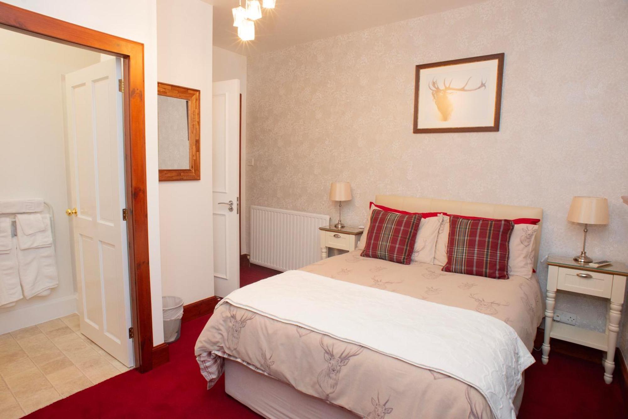 Dunvegan Bed & Breakfast Dufftown Esterno foto