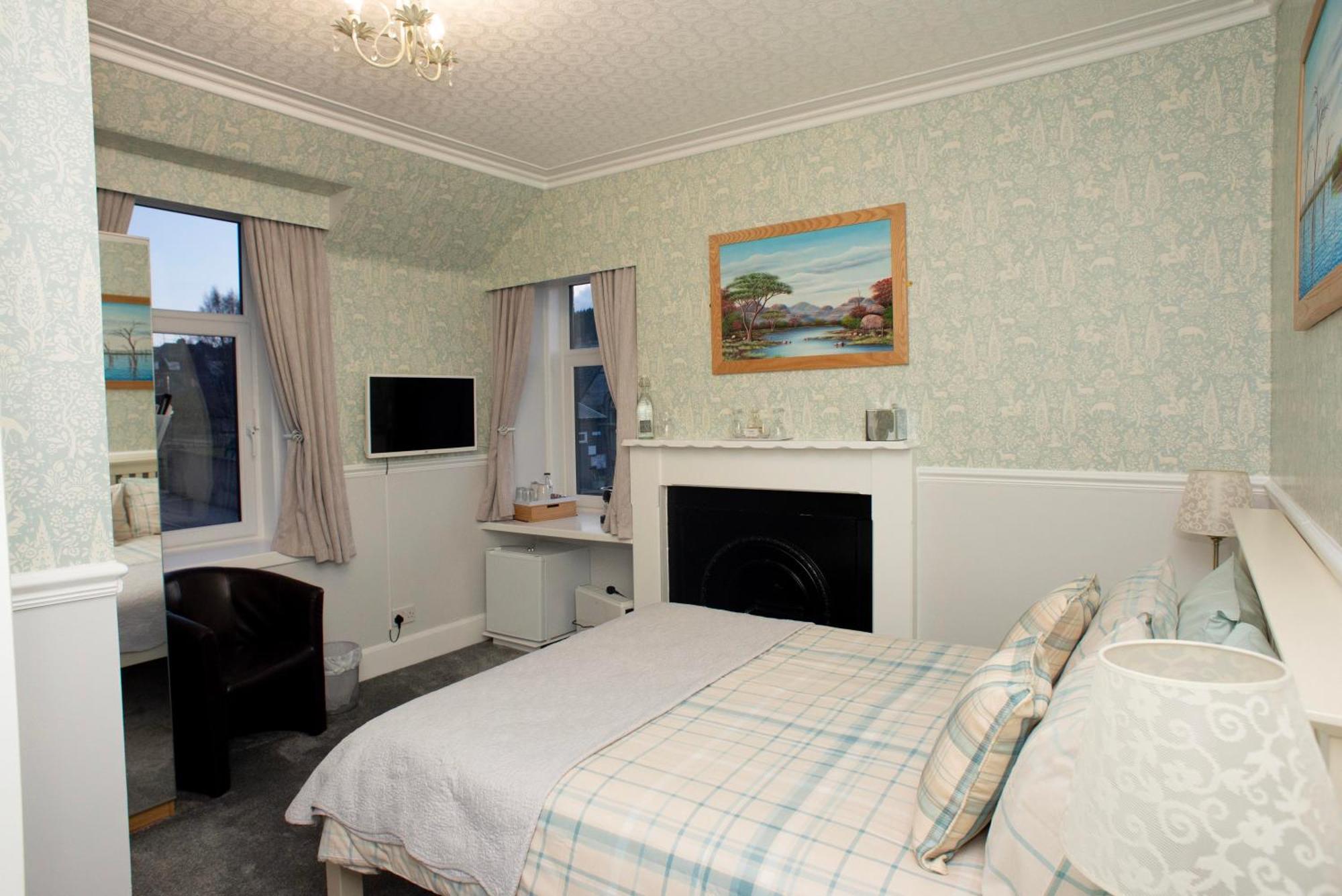 Dunvegan Bed & Breakfast Dufftown Esterno foto