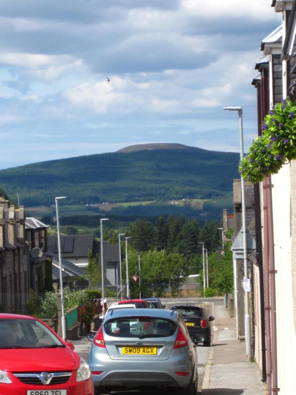 Dunvegan Bed & Breakfast Dufftown Esterno foto